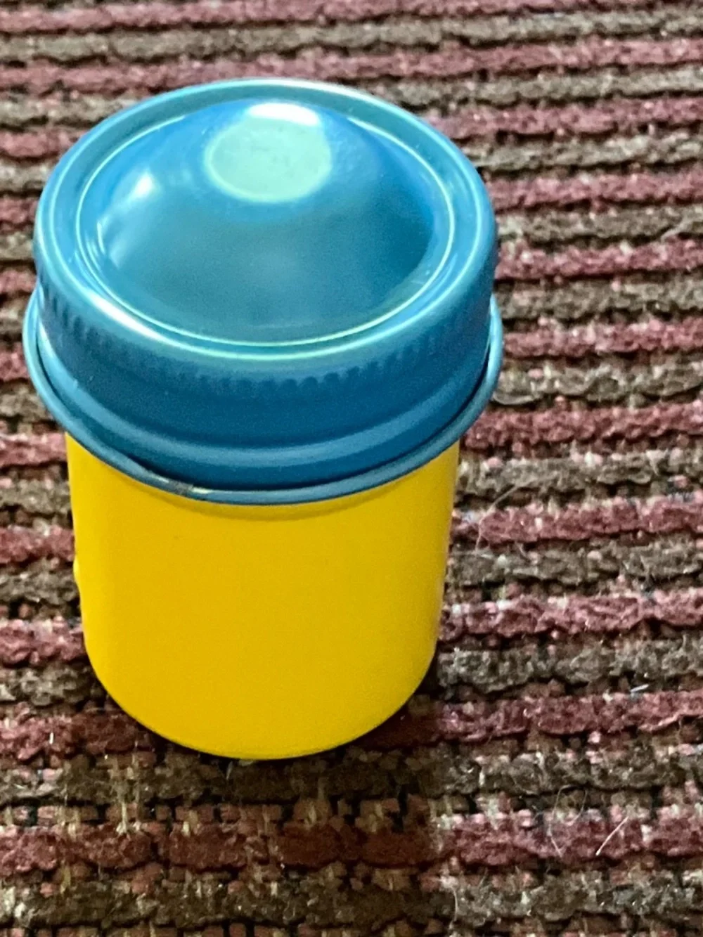 Kodak Metal Film Tin Yellow with Blue Lid